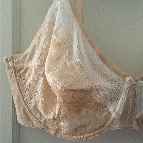 Vanity Fair Full Figure Bra - Picture 3 of 8